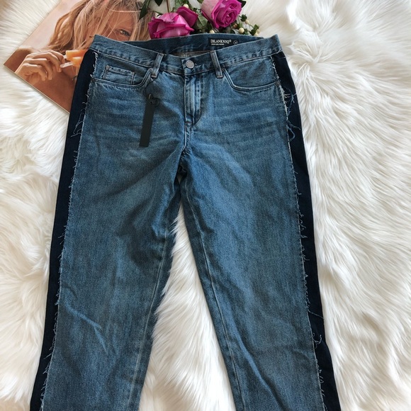 BLANKNYC Cropped Girlfriend Side-Pieced Jeans - Picture 5 of 8